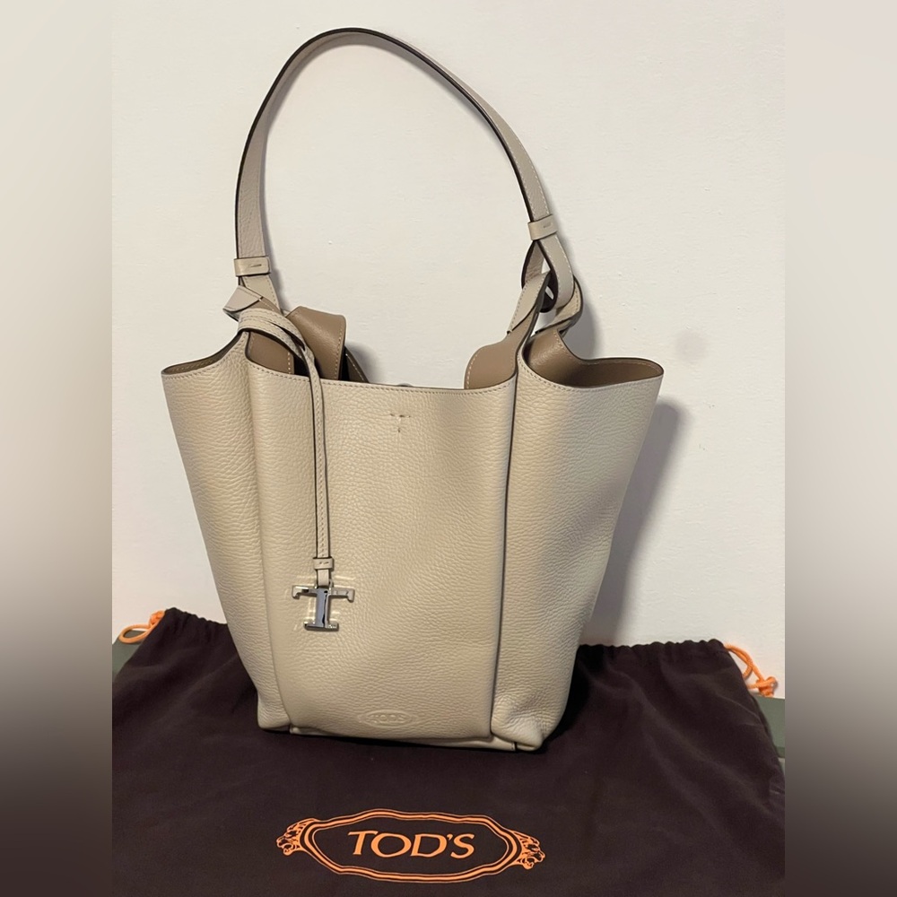 NWT TOD’S Calfskin Bucket Bag • Made In Italy 🇮🇹